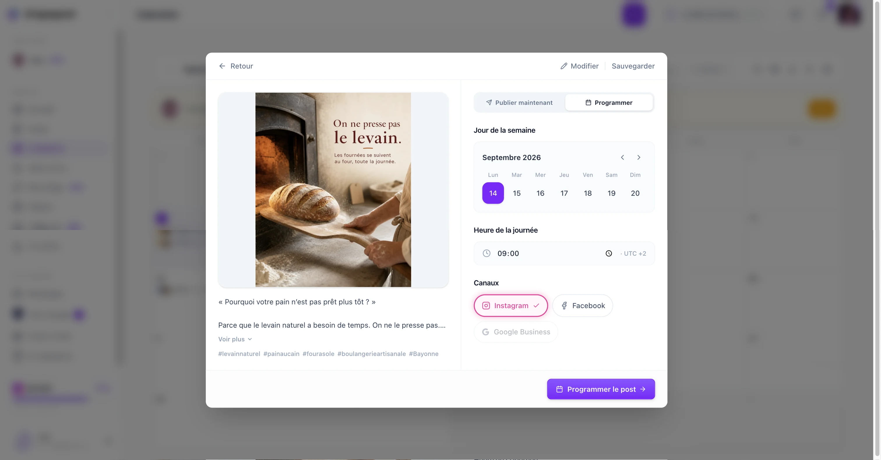 La fiche d'une publication ouverte depuis le calendrier, avec le jour, l'heure et les canaux à choisir